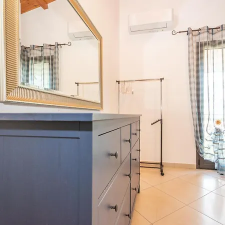 Villa Deluxe *